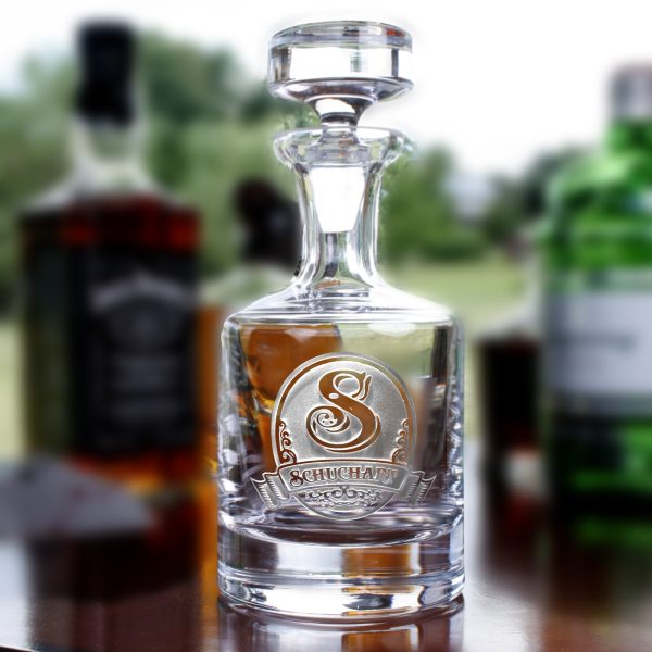 Scotch Decanter, Engraved Name on Oval and Banner Online now